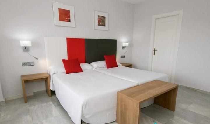 First Flatotel International Benalmadena Ngoại thất bức ảnh