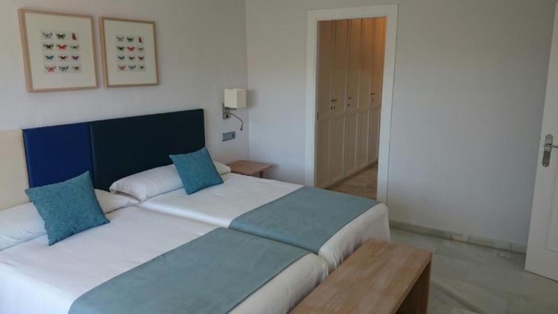 First Flatotel International Benalmadena Phòng bức ảnh